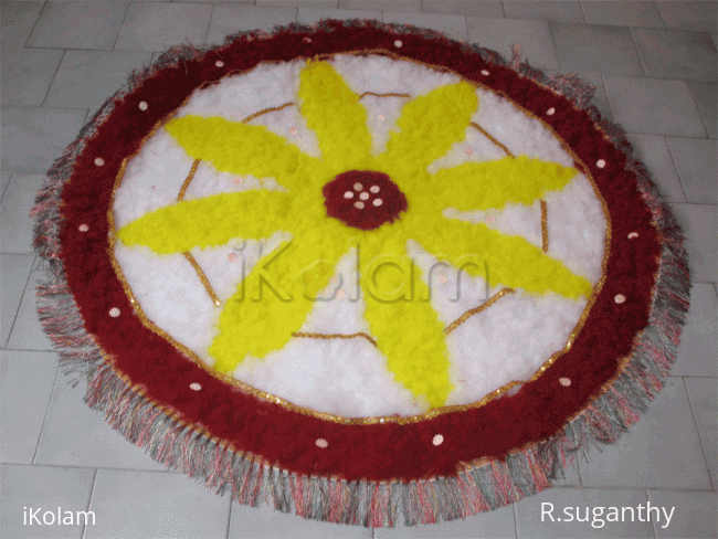 Rangoli: Woollen Rangoli