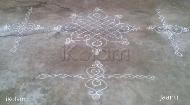 Rangoli: Dotted rangoli