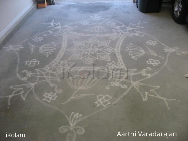 Rangoli: Flower Kolam