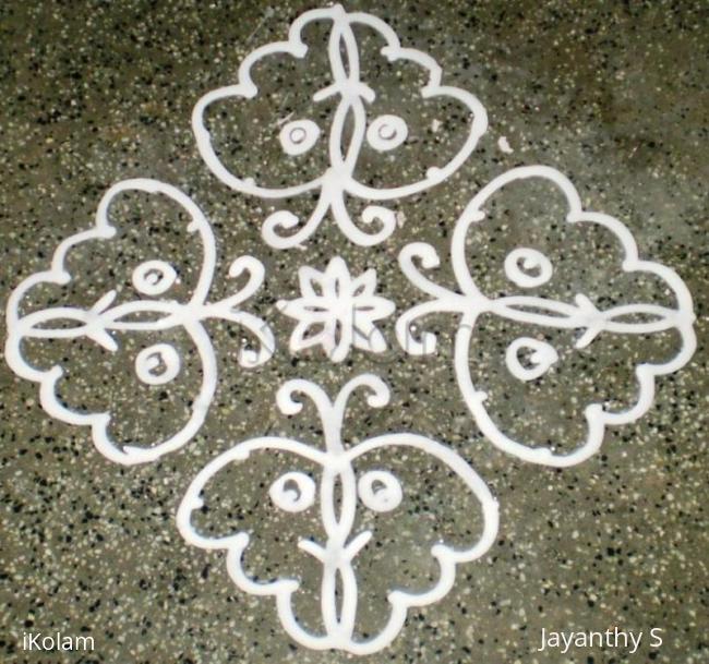 Rangoli: Butterfly kolam