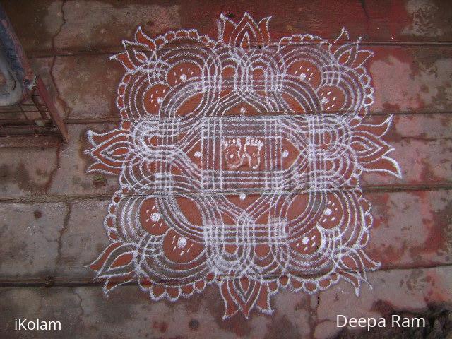 Rangoli: navrathri kolam 2