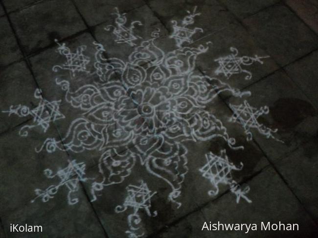 Rangoli: free hand kolam