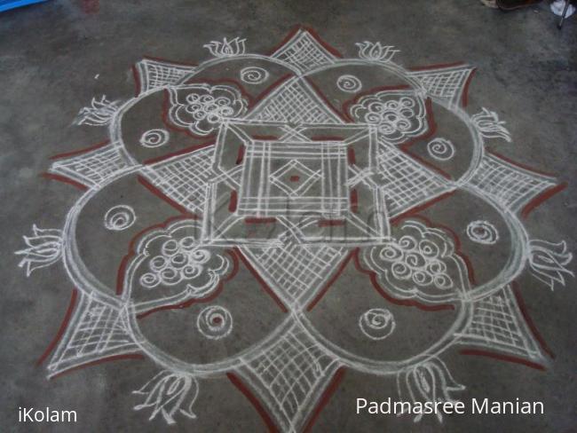 Rangoli: Padi Kolam