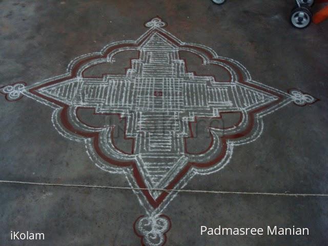 Rangoli: Traditional kolam