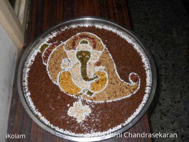 Rangoli: Navarathri 2010 - Sangu Pullaiyaar