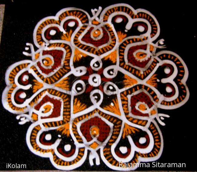 Rangoli: Maa-color kolam