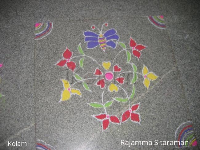 Rangoli: Kaattu poo/ three petal flower.