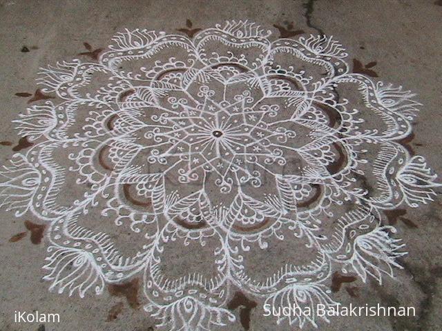 Rangoli: meet kolam 4