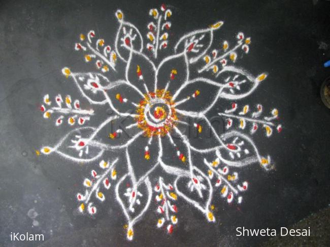 Rangoli: haldi-kumkum rangoli