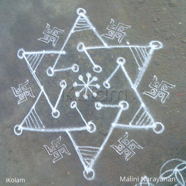 Rangoli: dotted kolam