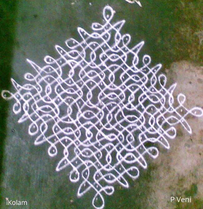 Rangoli: Sikku Kolam - 6