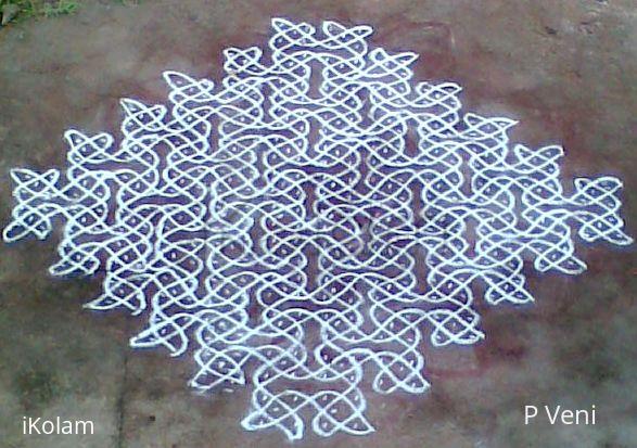 Rangoli: Sikku Kolam - 7