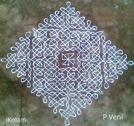 Rangoli: Sikku Kolam - 28