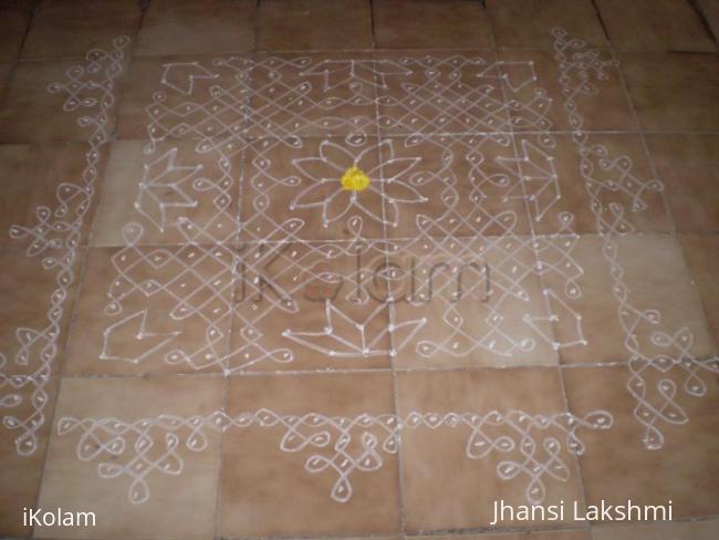 Rangoli: traditional kolam 1