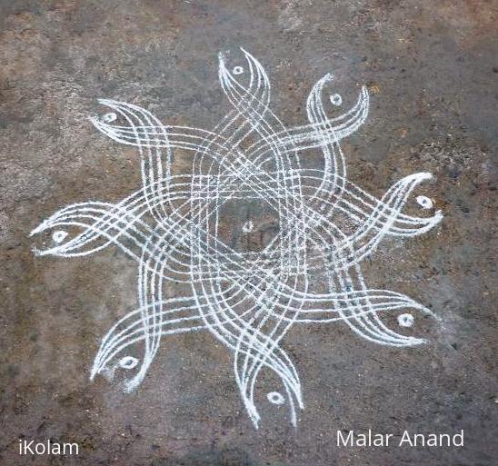 Rangoli: Margazhi kolam