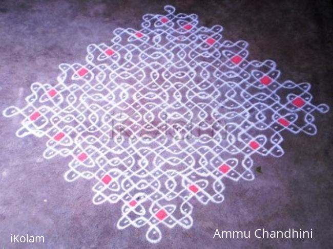 Rangoli: Dotted kolam