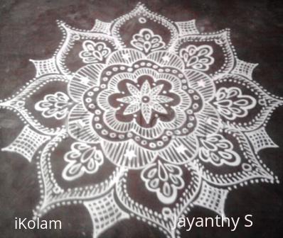 Rangoli: Brinthy kolam