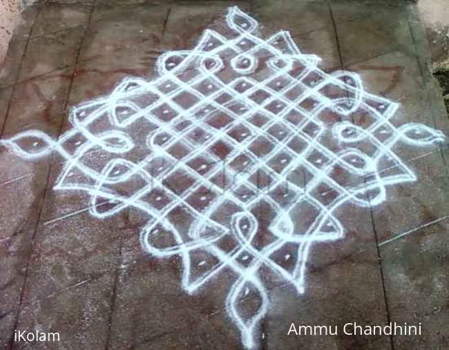 Rangoli: dotted kolam