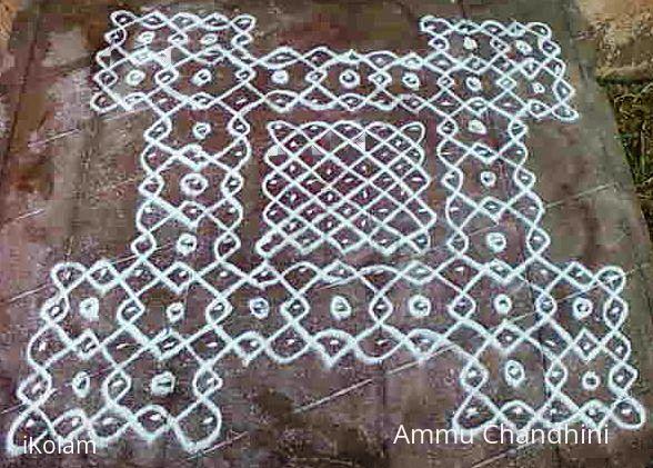 Rangoli: Dotted kolam