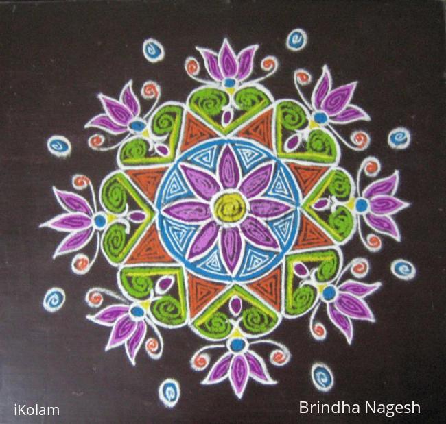 Rangoli: Kolapodi version of Quilled one