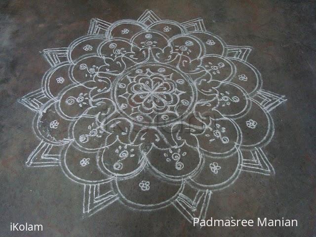 Rangoli: White kolam