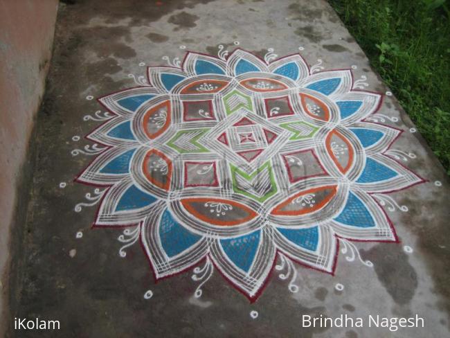 Rangoli: Kuzhal Kolam