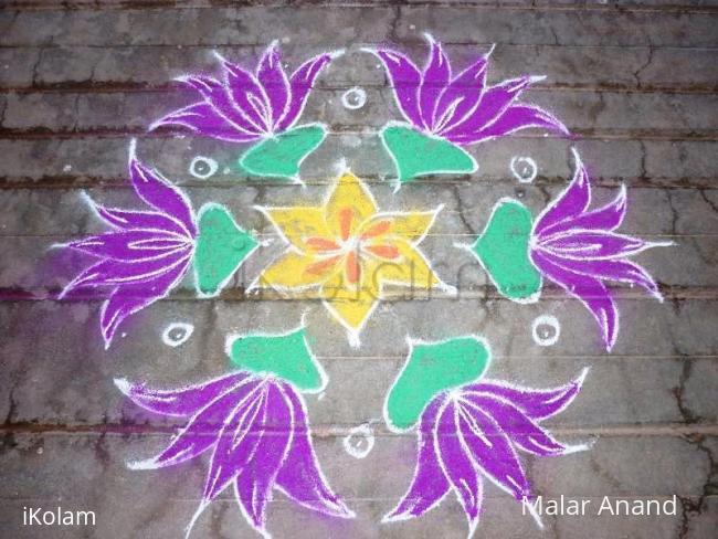 Rangoli: Lily Flowers