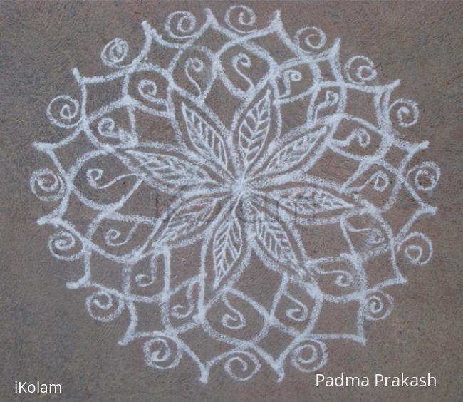 Rangoli: free hand kolam