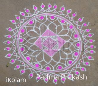 Rangoli: Free hand sikku kolam