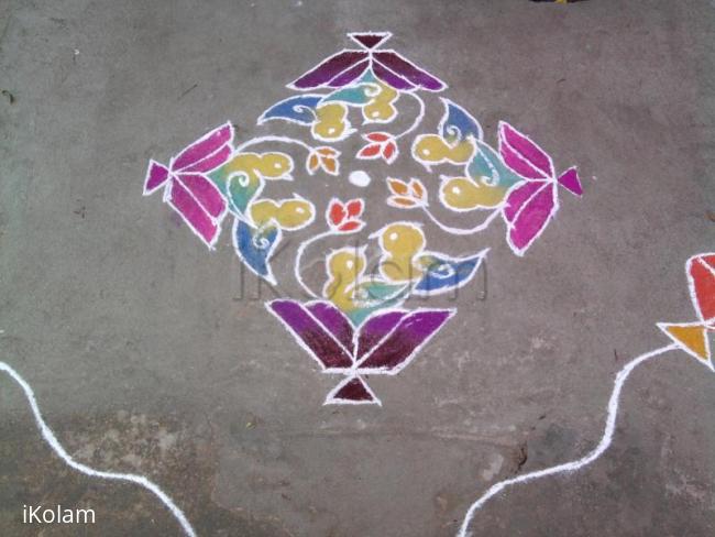 Rangoli: Couple birds