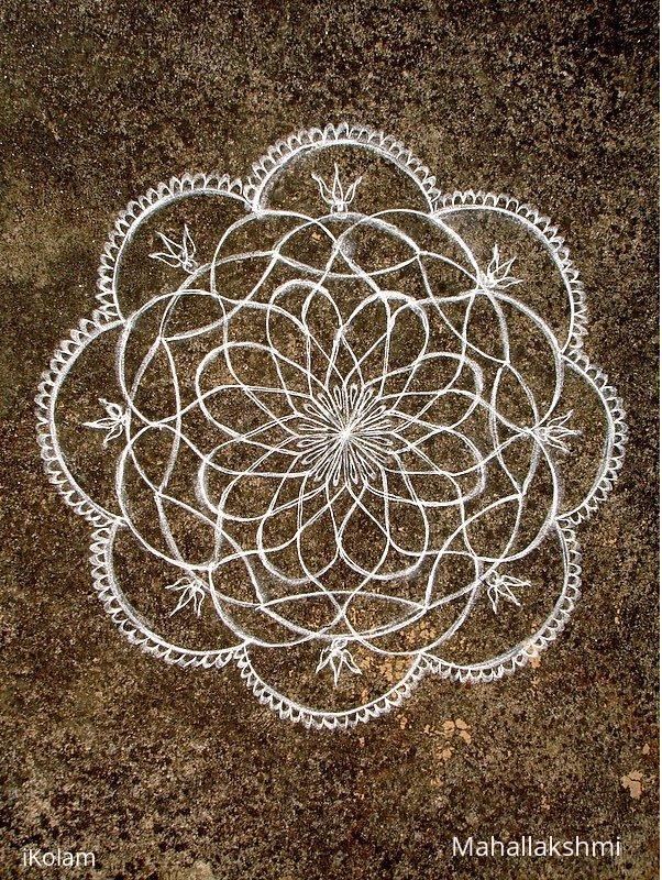 Rangoli: Free hand lotus (2)