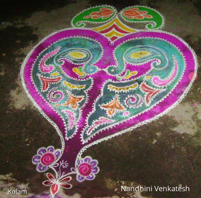 Rangoli: Annapakshi Kolam