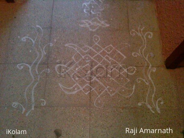 Rangoli: Simple Mavu Kolam