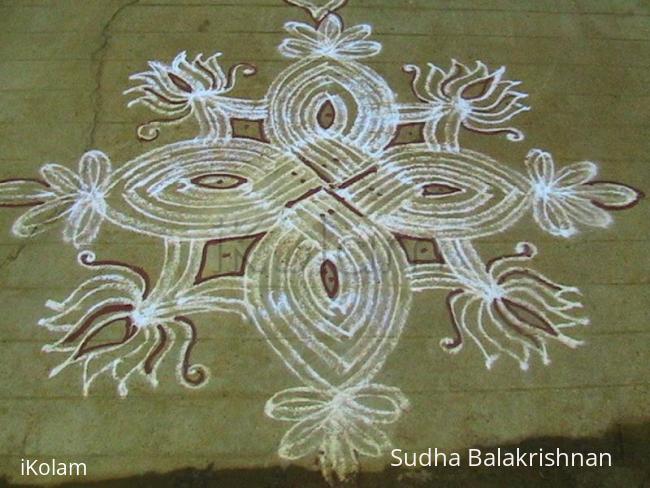 Rangoli: navrathri kolam 3