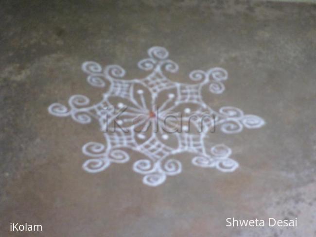 Rangoli: simple daily kolam