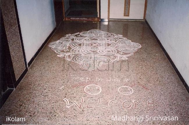 Rangoli: Maakolam 