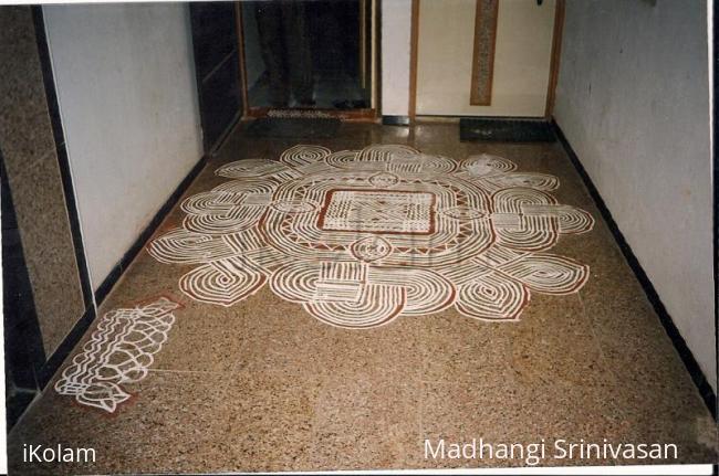 Rangoli: Maakolam-2