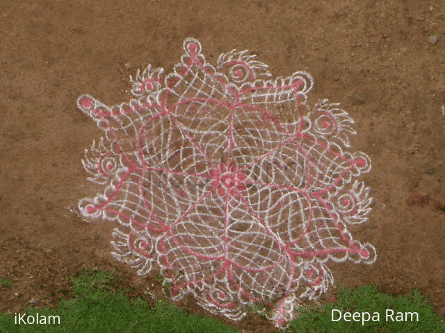 Rangoli: Spiderweb Kolam