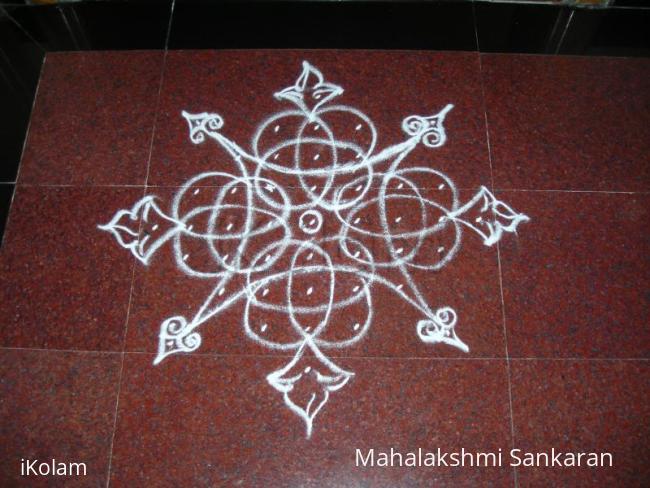 Rangoli: Small chikku kolam