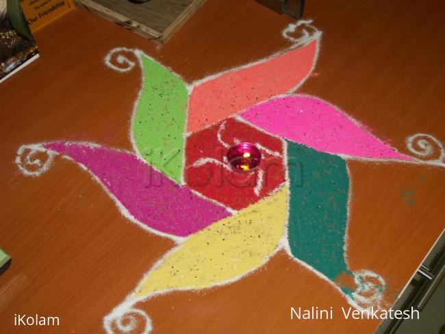 Rangoli: 5-4-3 dots