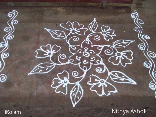 Rangoli: Tube Kolam