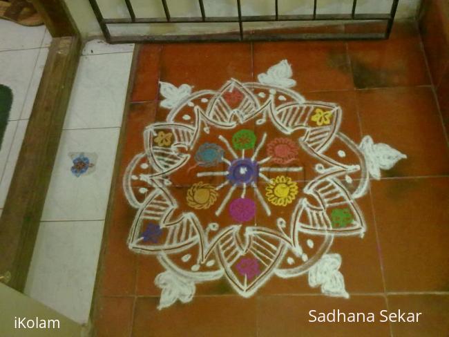 Rangoli: Fusion rangoli for mattu pongal