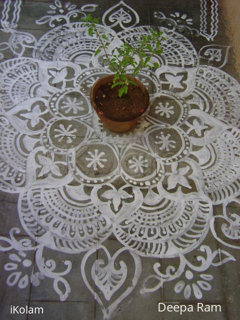 Rangoli: alpona kolam for mahanavami day