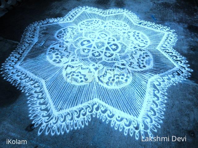 Rangoli: Strings kolam