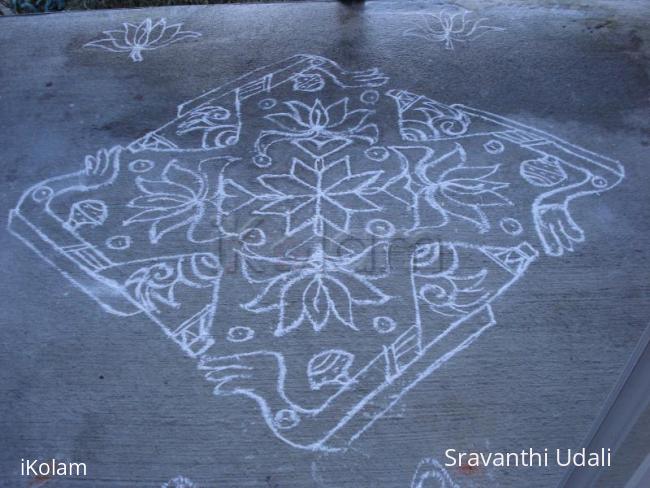 Rangoli: Dotted Kolam