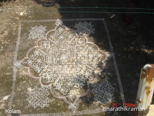 Rangoli: Kolam for the finals of Times of India Competition