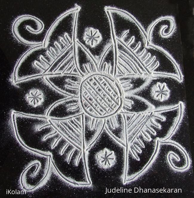 Rangoli: Apartment kolam