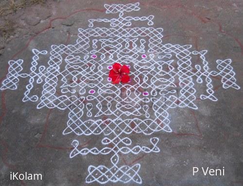 Rangoli: Sikku Kolam - 75