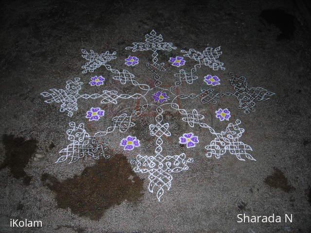 Rangoli: Chikku/suzhi kolam