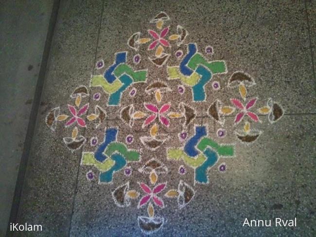 Rangoli: Diwali 2010 - 21-1 Dots - contest